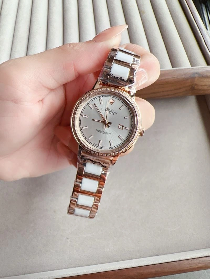 Comfortable ROLEX Watches 200404