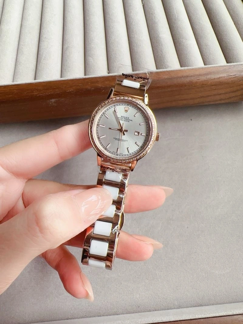 Comfortable ROLEX Watches 200404
