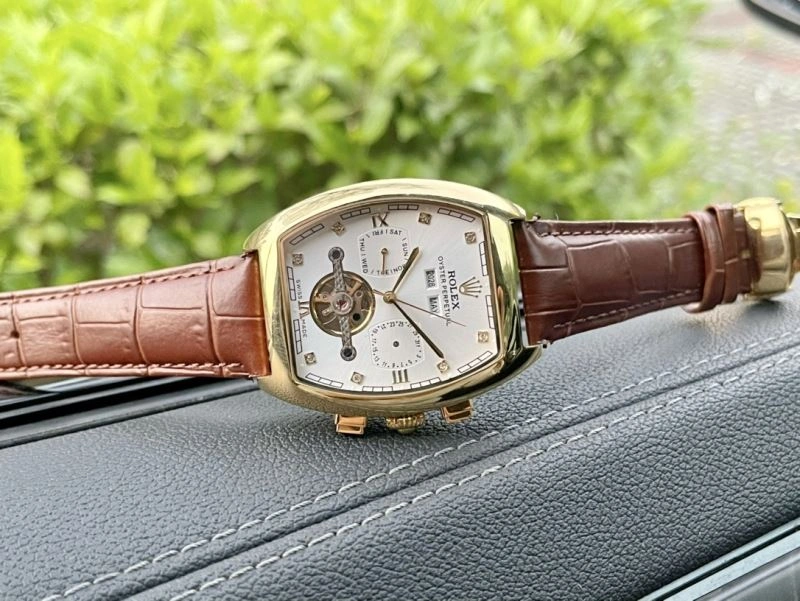 Versatile ROLEX Watches 200284