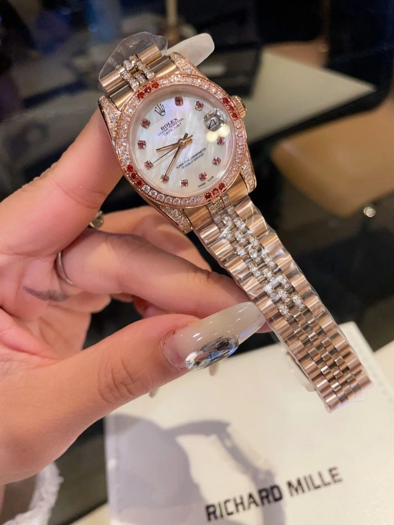 Versatile ROLEX Watches 200220