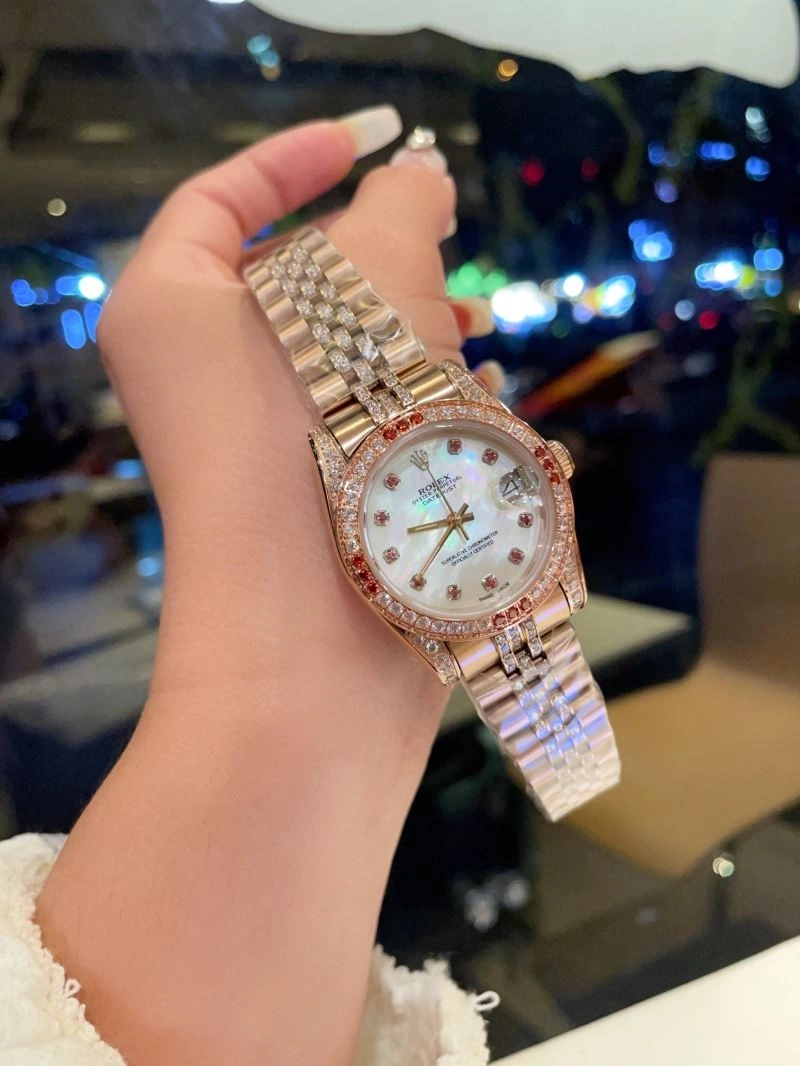 Versatile ROLEX Watches 200220