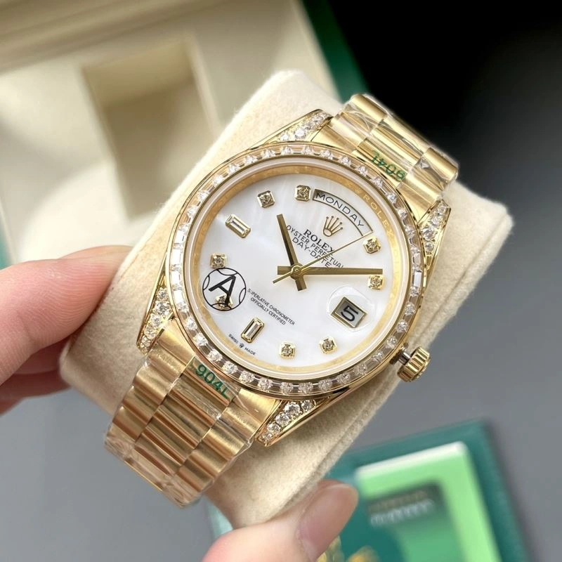 Vibrant ROLEX Watches 200055