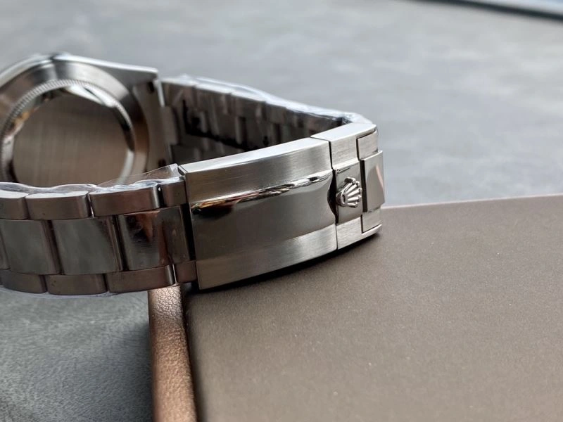Versatile ROLEX Watches 199590