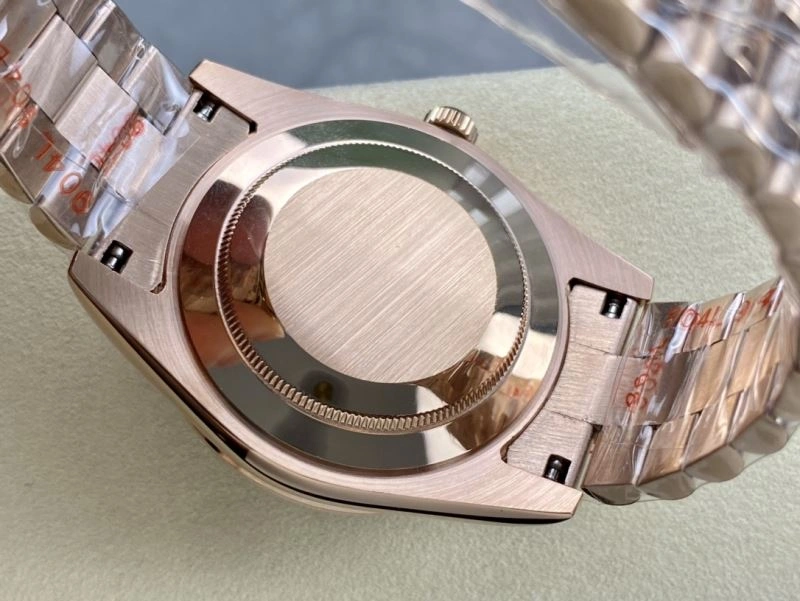 Timeless ROLEX Watches 199446
