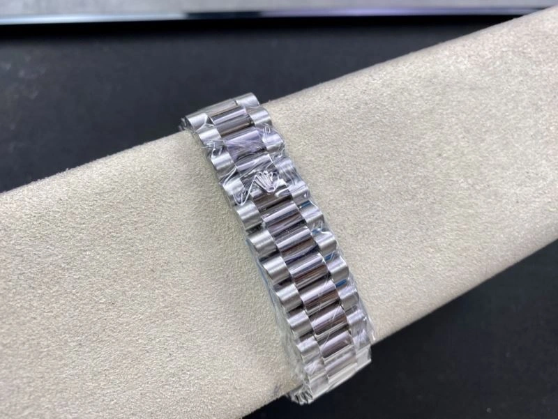 Sleek ROLEX Watches 199425
