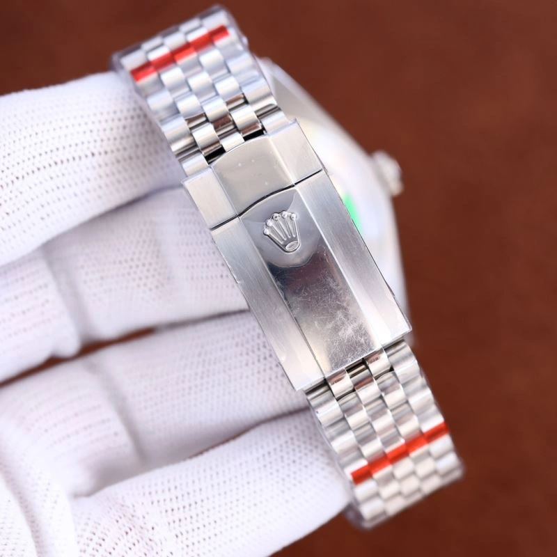 Snug ROLEX Watches 200817