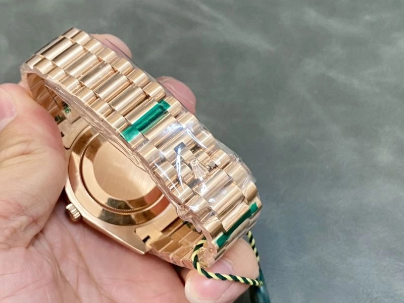 Breathable ROLEX Watches 200505