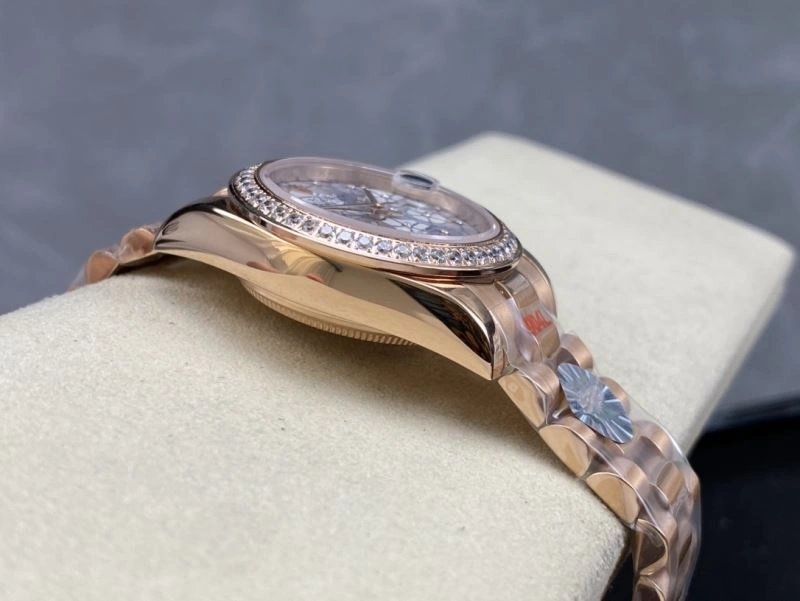 Trendsetting ROLEX Watches 200409