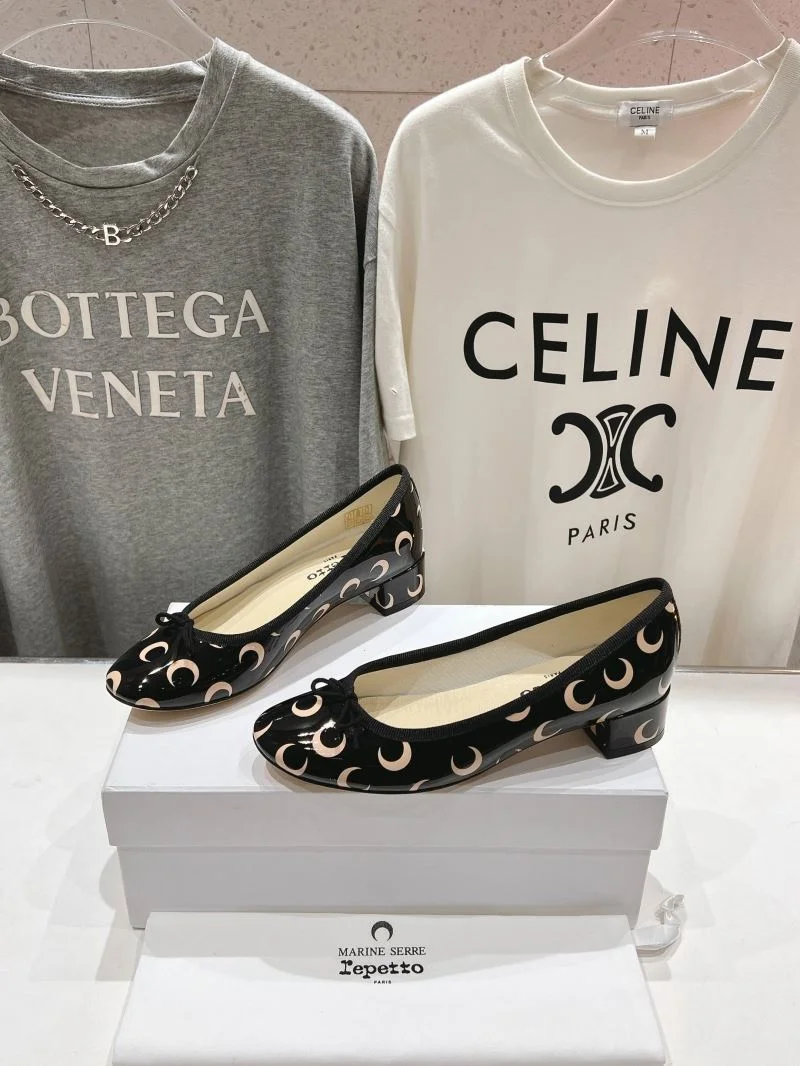 Contemporary Repetto Shoes 11467