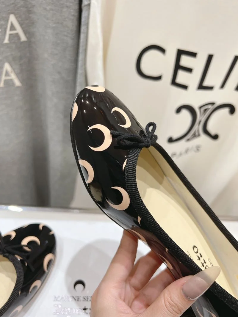 Contemporary Repetto Shoes 11467