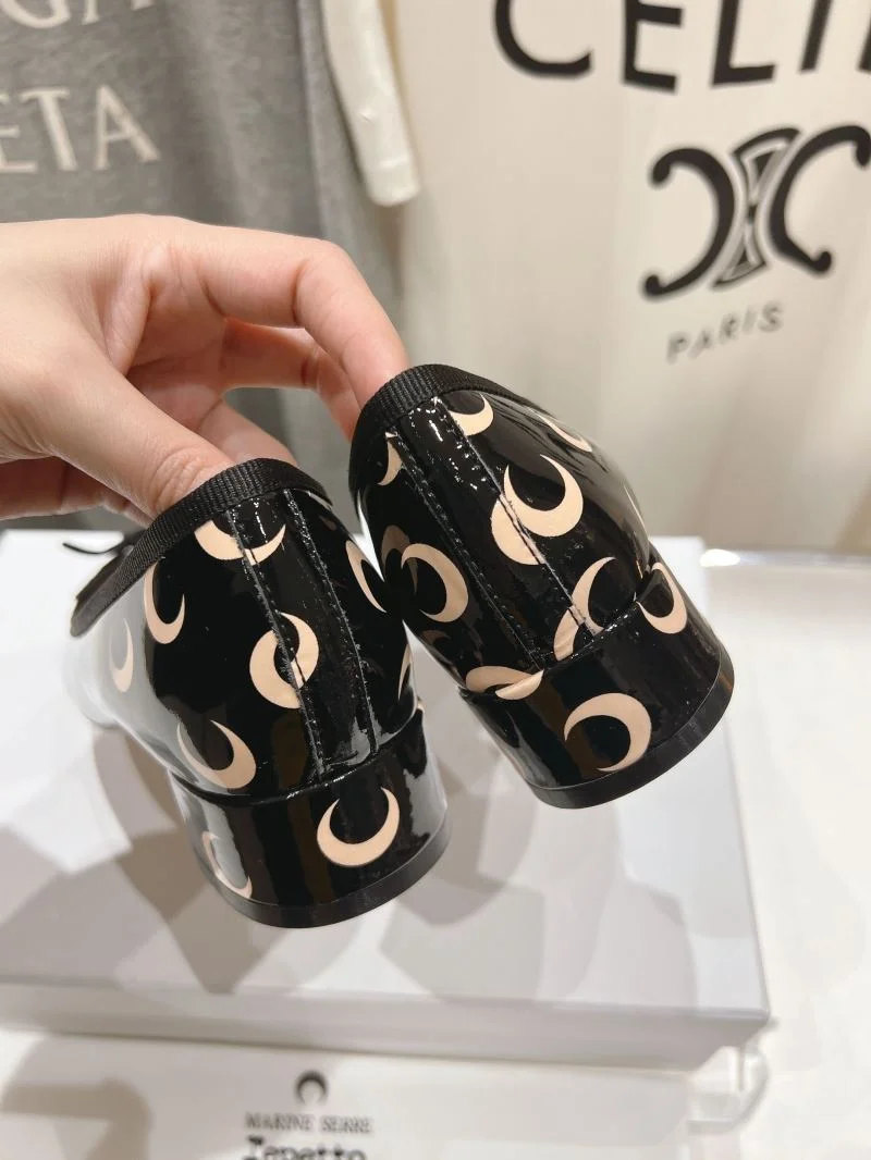 Contemporary Repetto Shoes 11467