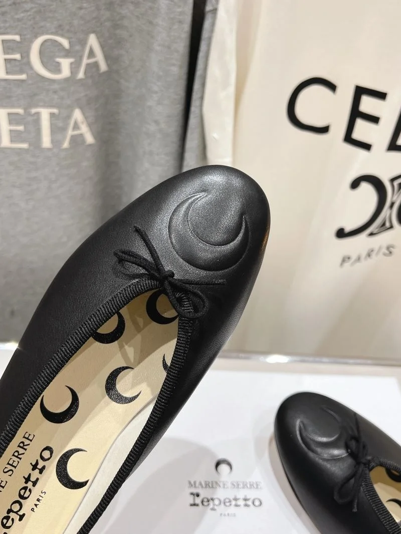 StreetReady Repetto Shoes 11460