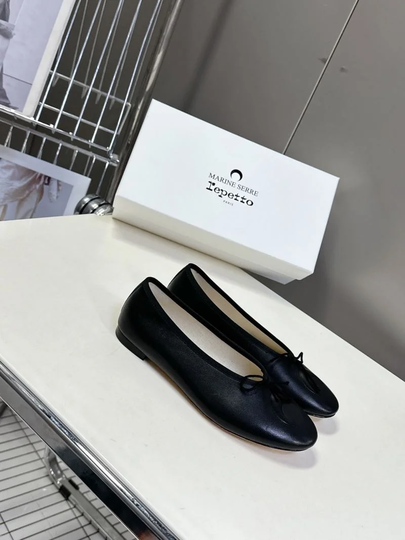 Refined Repetto Shoes 9112