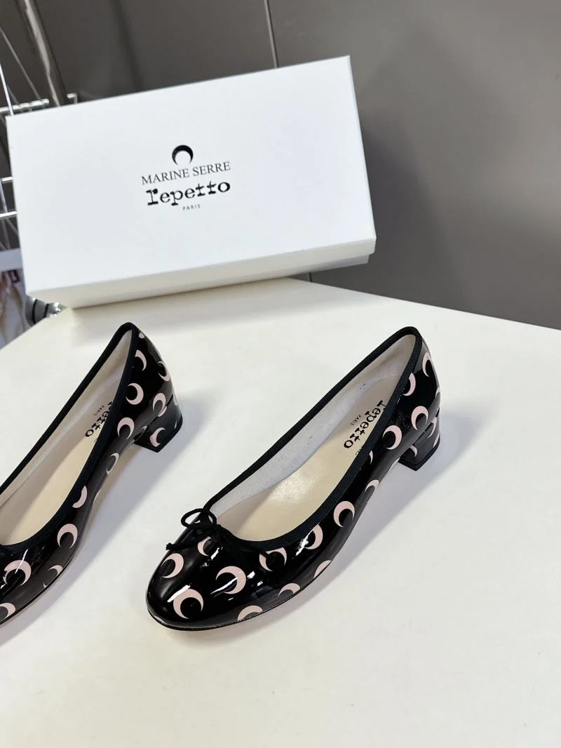 Refined Repetto Shoes 9090