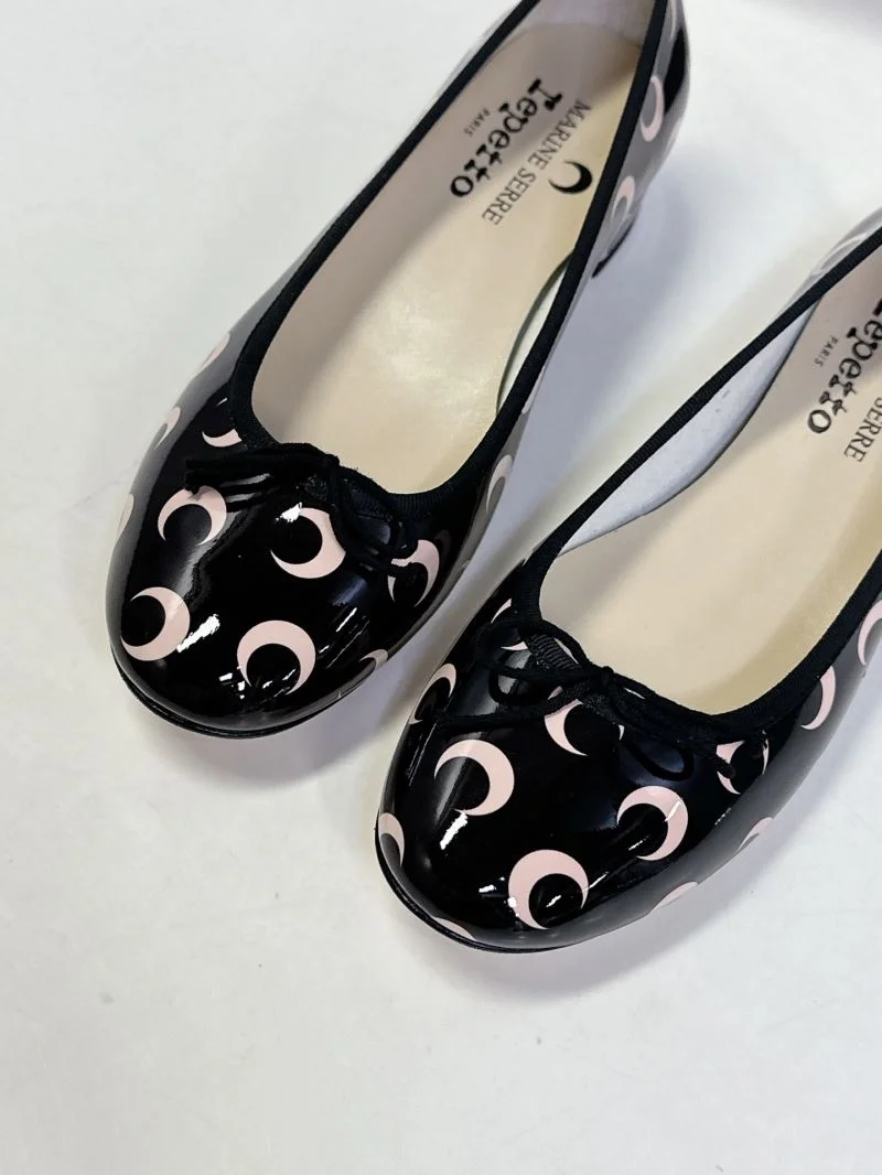 Refined Repetto Shoes 9090