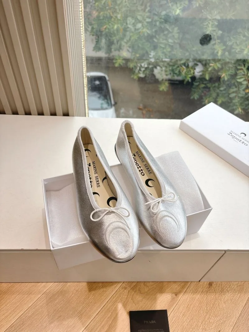 Supportive Repetto Shoes 9080