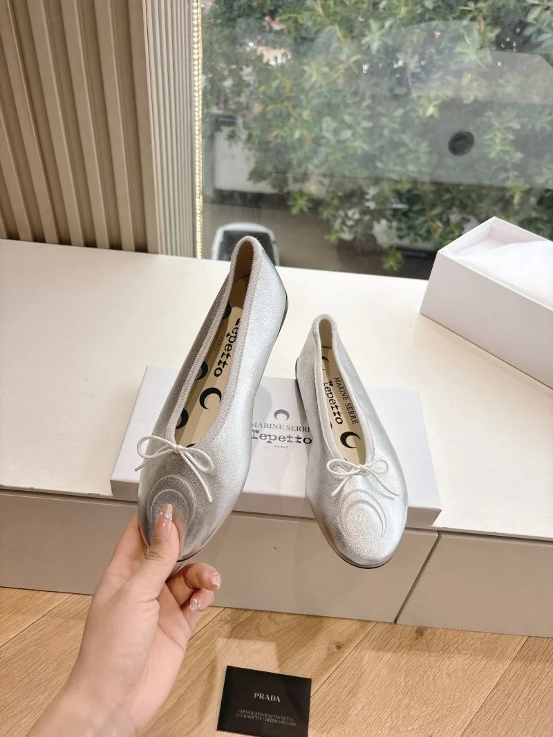 Supportive Repetto Shoes 9080