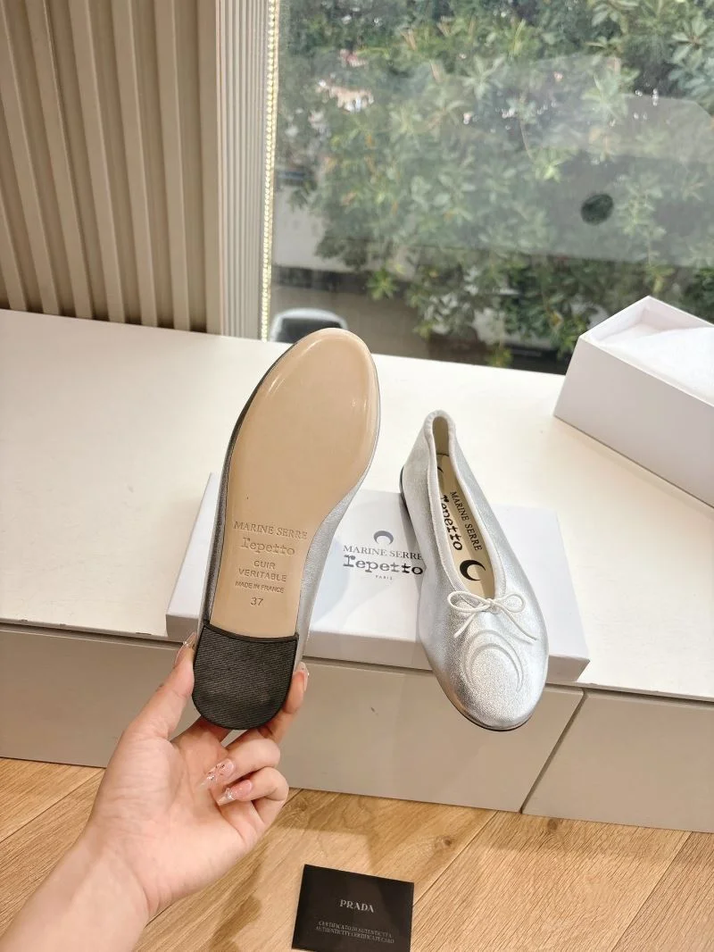 Supportive Repetto Shoes 9080