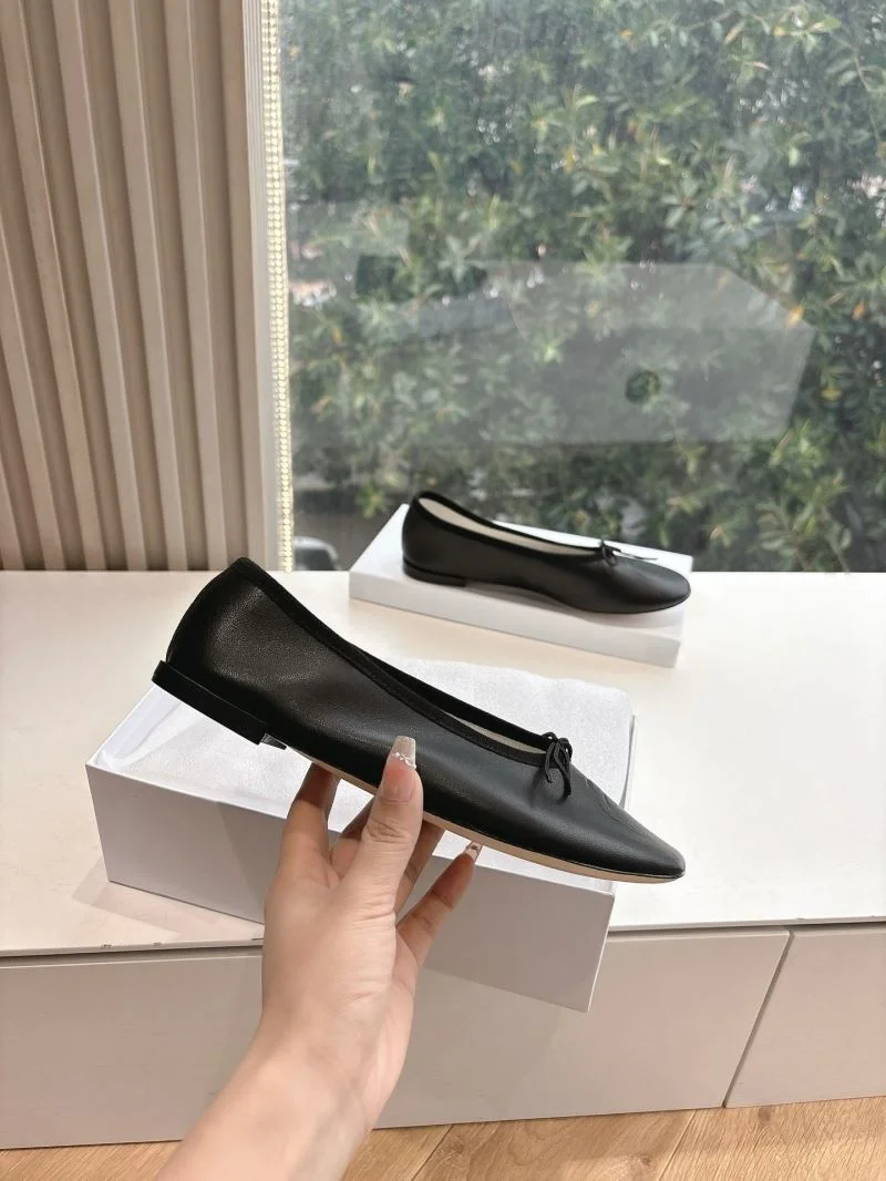RelaxedFit Repetto Shoes 9088