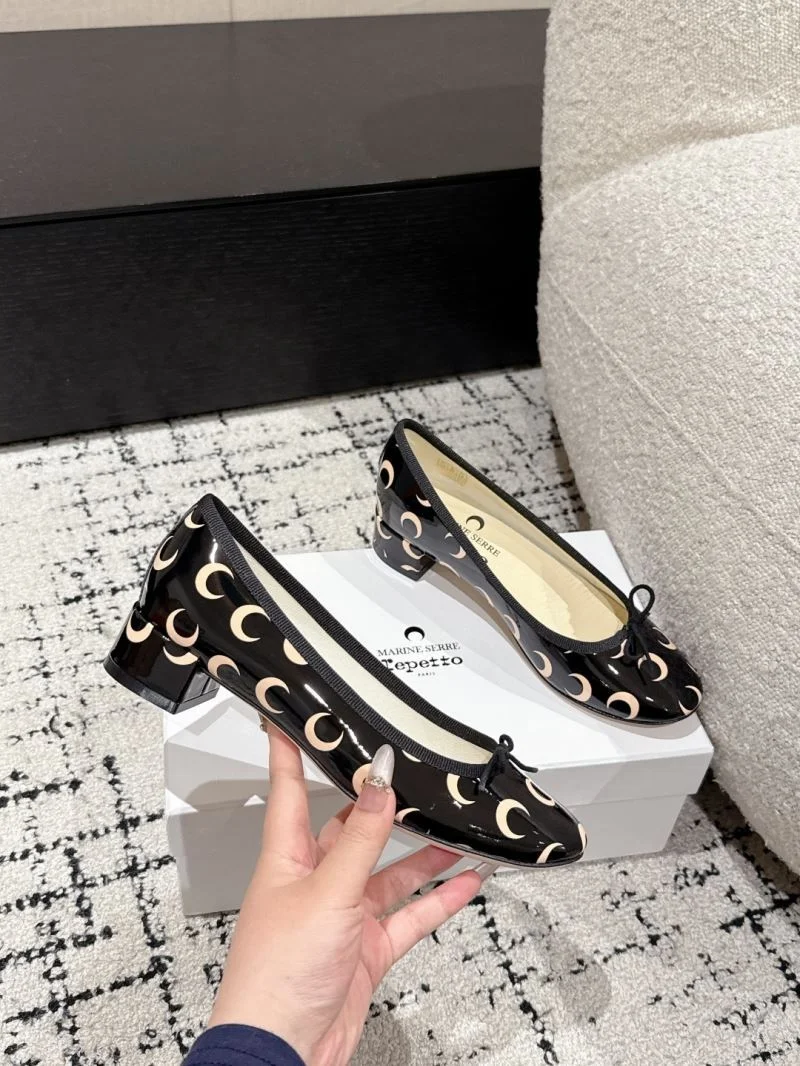Breathable Repetto Shoes 6050