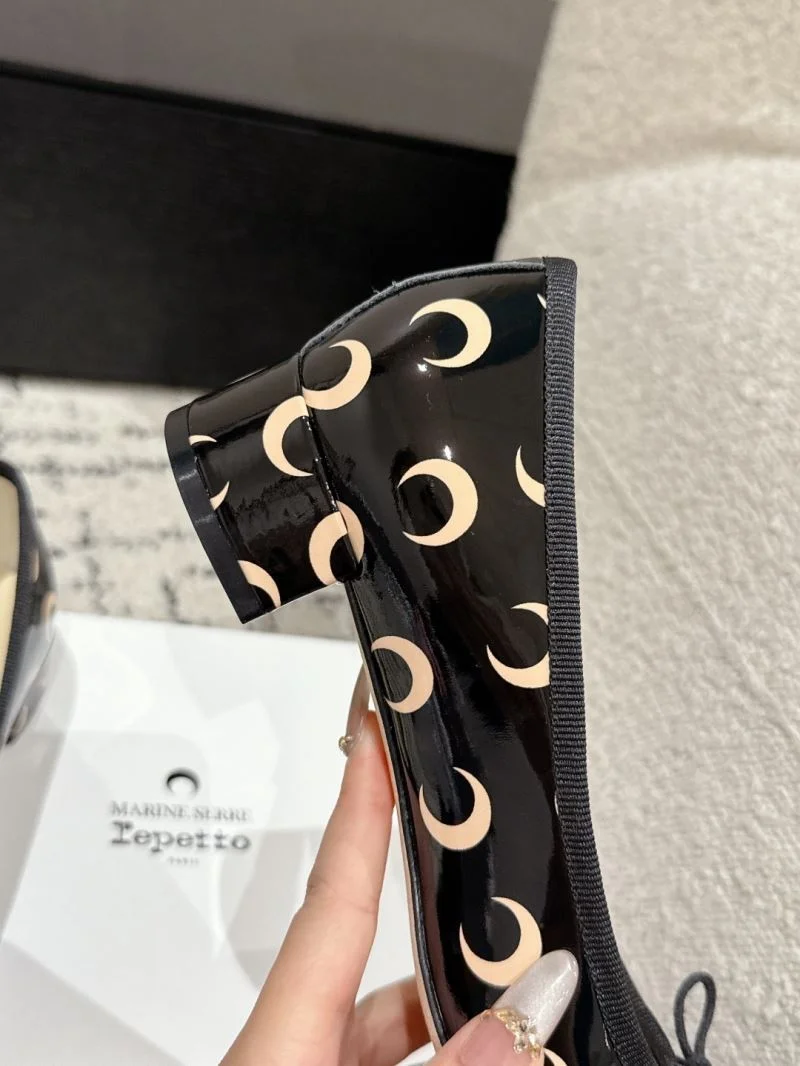Breathable Repetto Shoes 6050