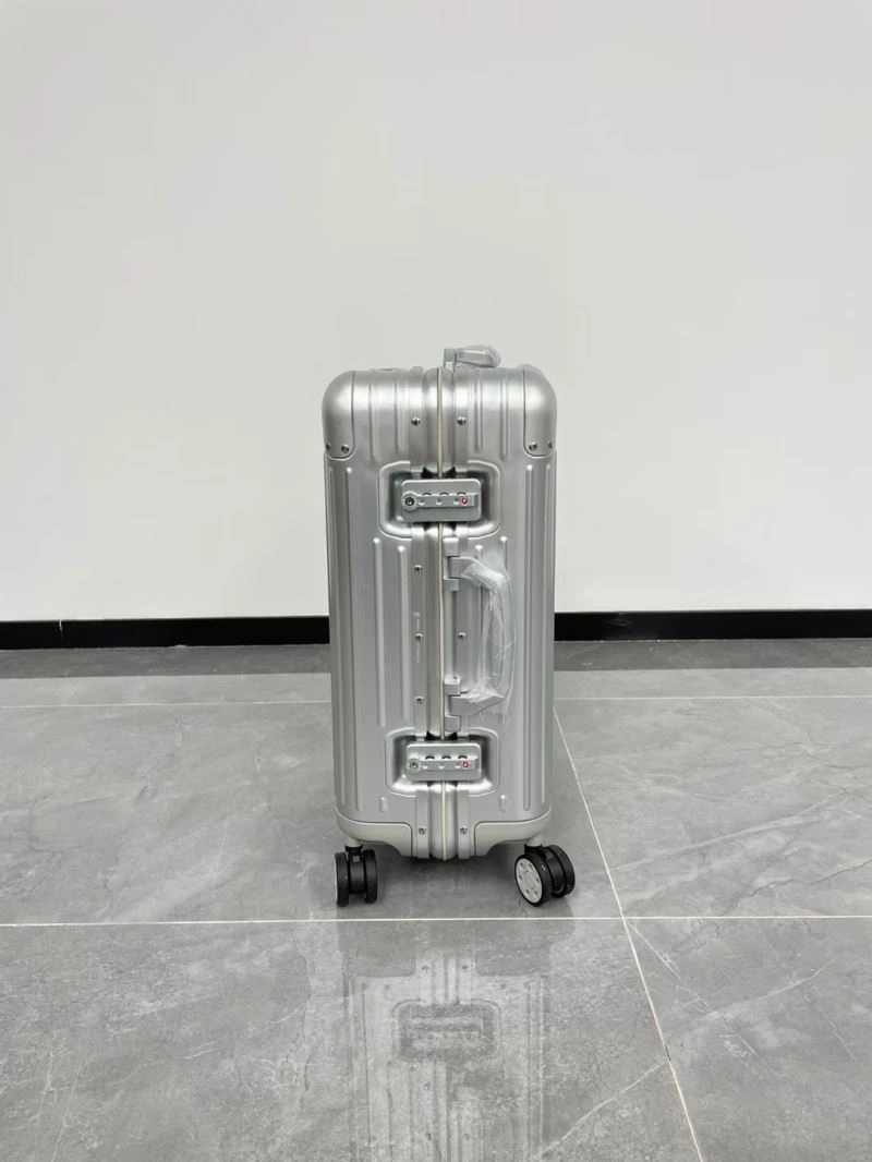 Rimowa Suitcase Breathable 69427