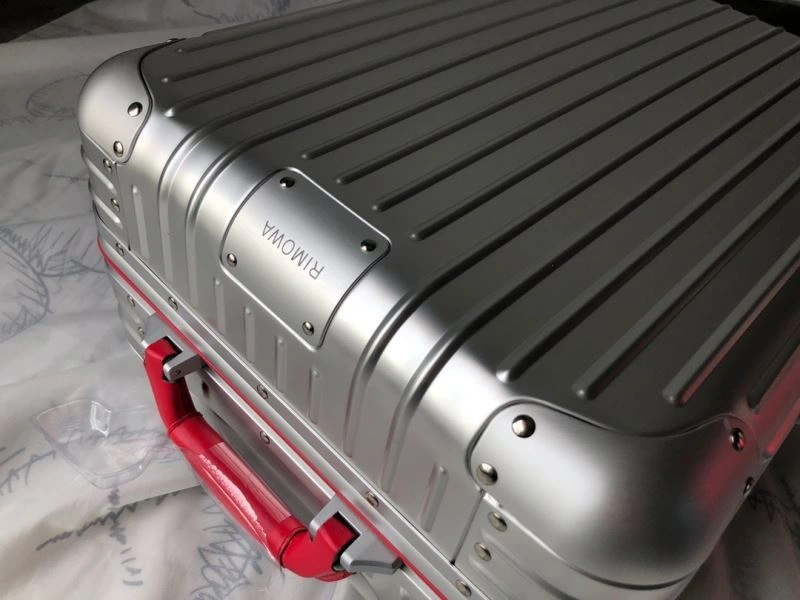 Trendy Rimowa Suitcase 69488
