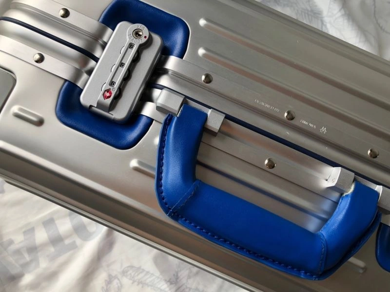 Popular Rimowa Suitcase 69486