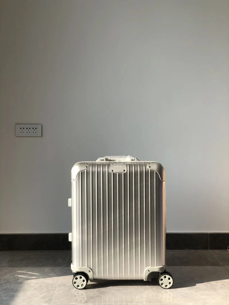 GoAnywhere Rimowa Suitcase 69422