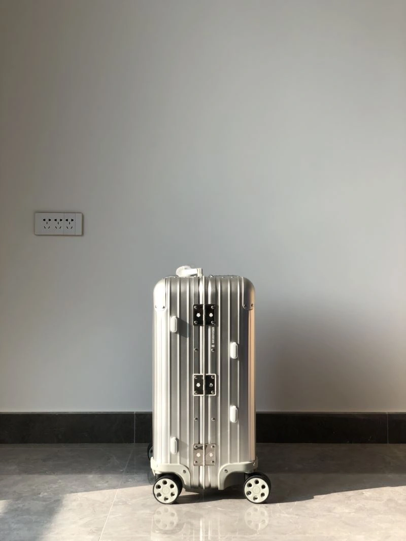 GoAnywhere Rimowa Suitcase 69422