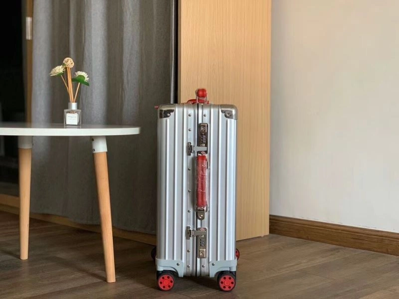 Rimowa Suitcase Neat 69462