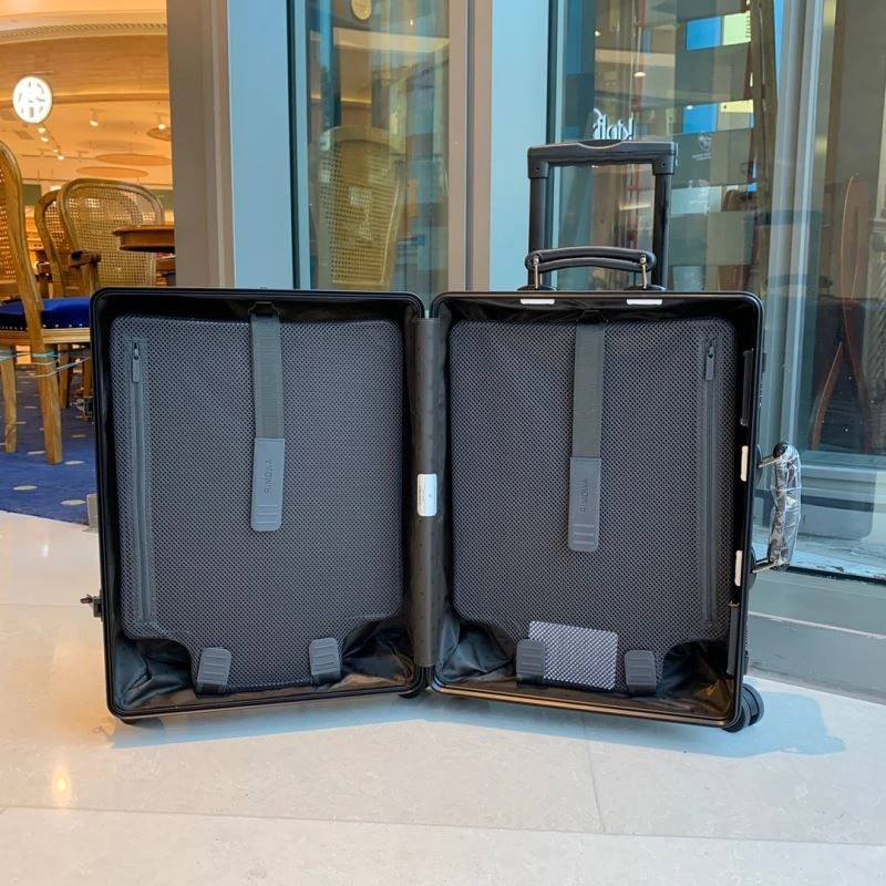 OdorResistant Rimowa Suitcase 69420