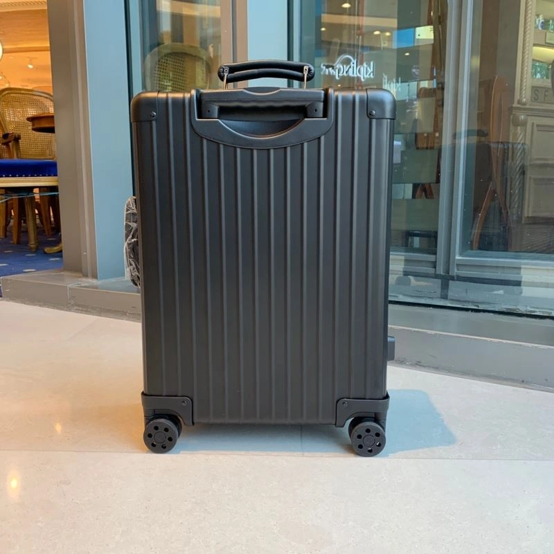 OdorResistant Rimowa Suitcase 69420