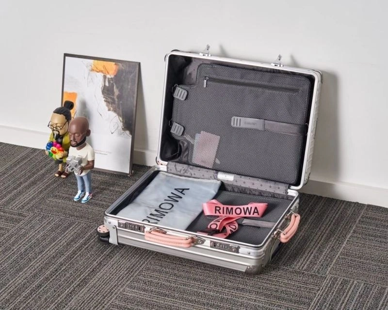 TimelessDesign Rimowa Suitcase 69413