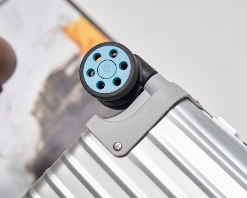 Cozy Rimowa Suitcase 69416