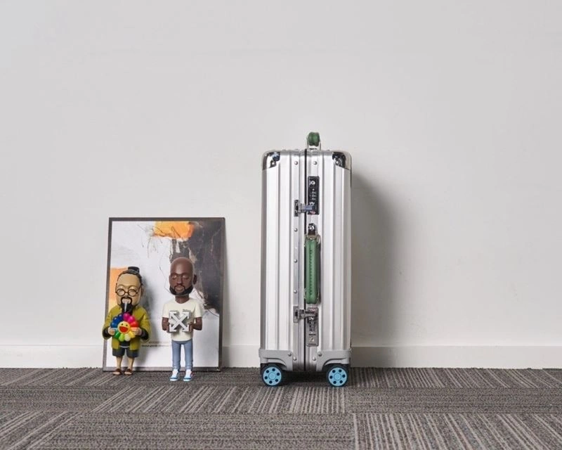 Cozy Rimowa Suitcase 69416