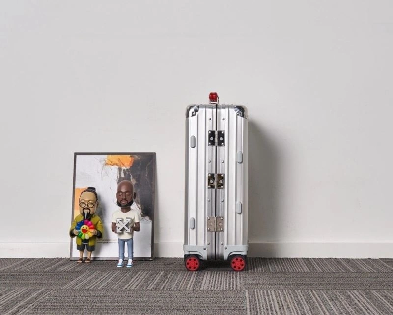 FastDry Rimowa Suitcase 69411