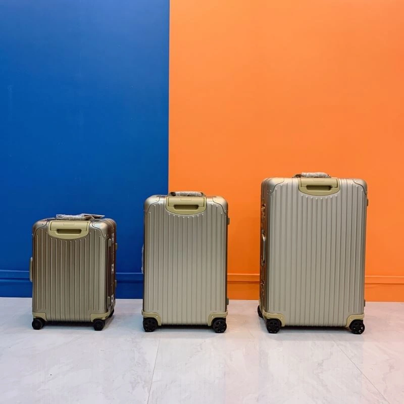 GoodFit Rimowa Suitcase 69504