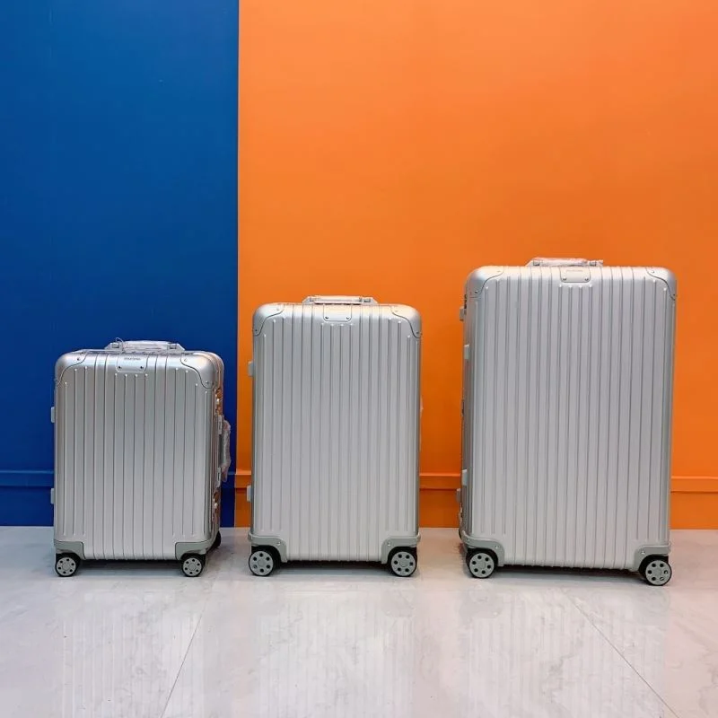 AllSeason Rimowa Suitcase 37694