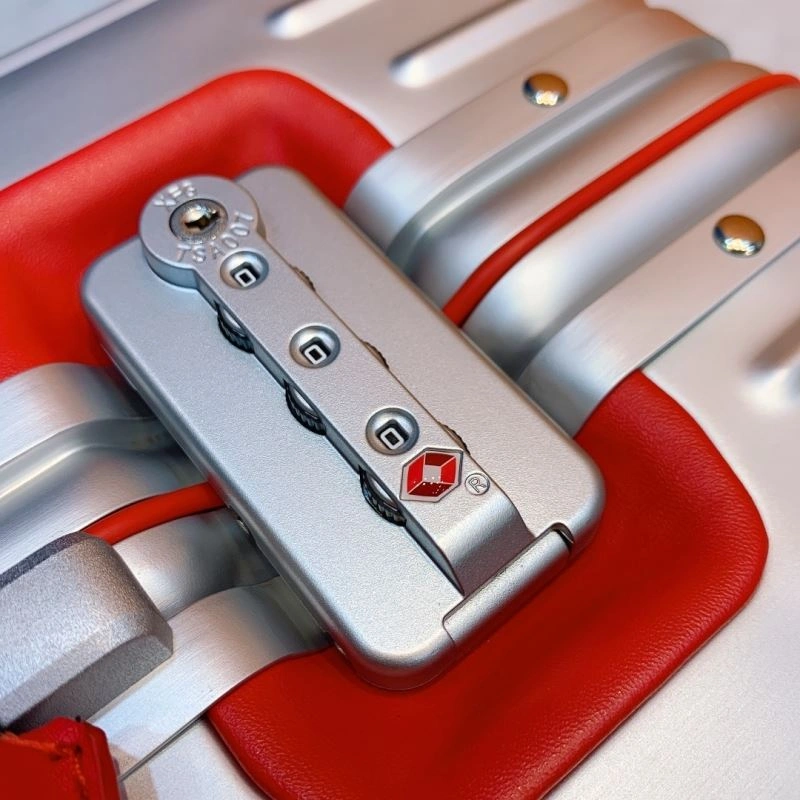 HighPerformance Rimowa Suitcase 69409