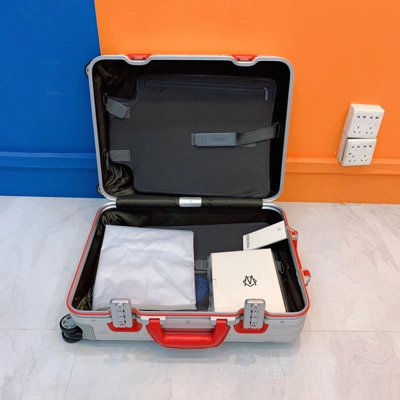 HighPerformance Rimowa Suitcase 69409