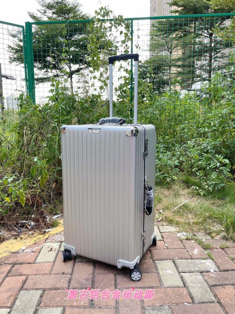 ZeroBulk Rimowa Suitcase 69372