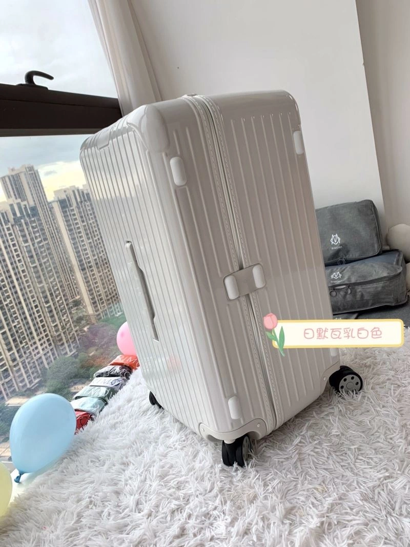 Timeless Rimowa Suitcase 69380