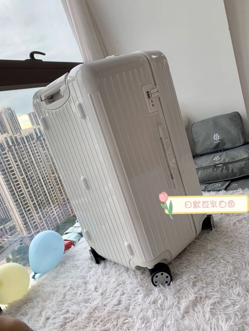 Timeless Rimowa Suitcase 69380