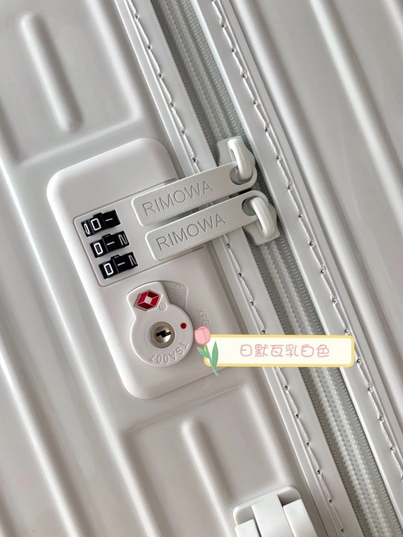 Timeless Rimowa Suitcase 69380
