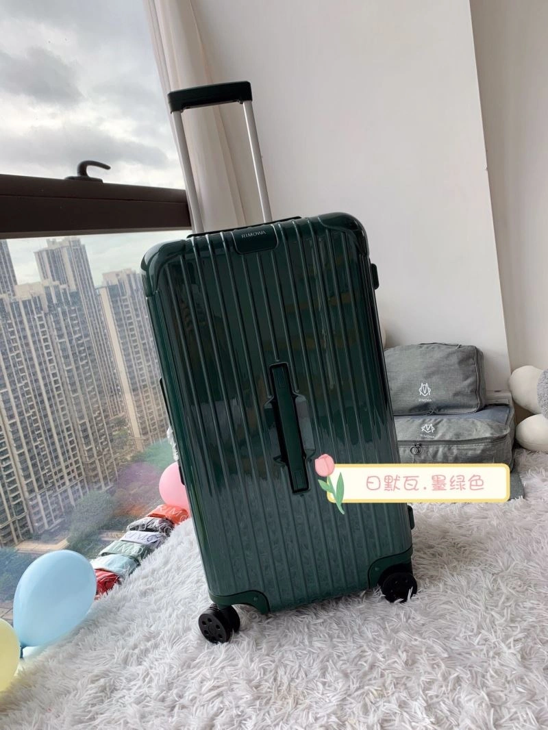 Rimowa Suitcase Stylish 69379