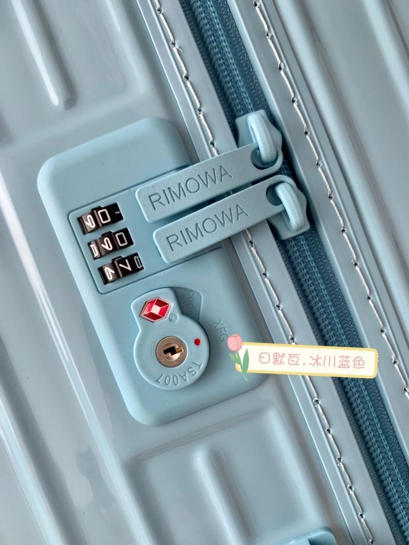 Rimowa Suitcase ComfortFit 69417
