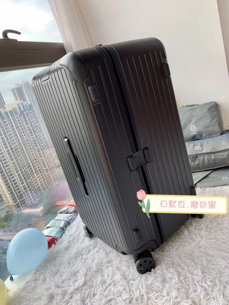 Rimowa Suitcase FashionForward 69371