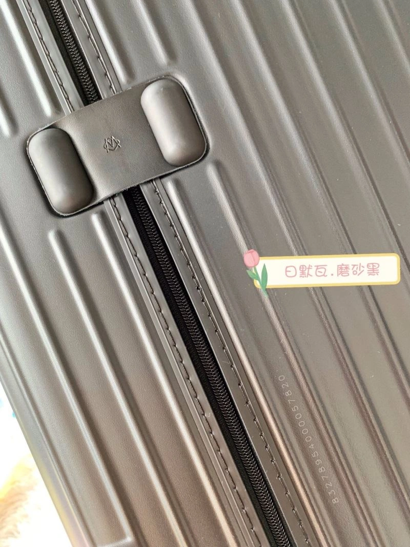 Rimowa Suitcase FashionForward 69371