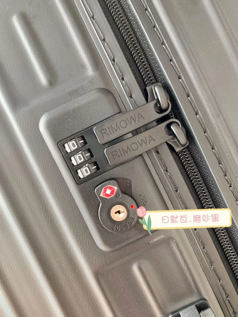 Rimowa Suitcase FashionForward 69371